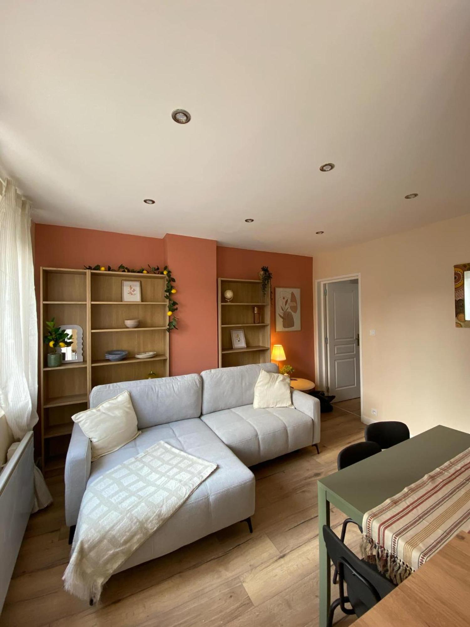 Douce Escale En Plein Centre - Avec Parking Prive Apartment